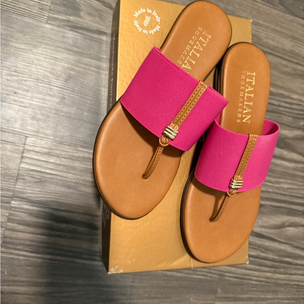 NWT Italian Shoemakers Women's Pink Sandals